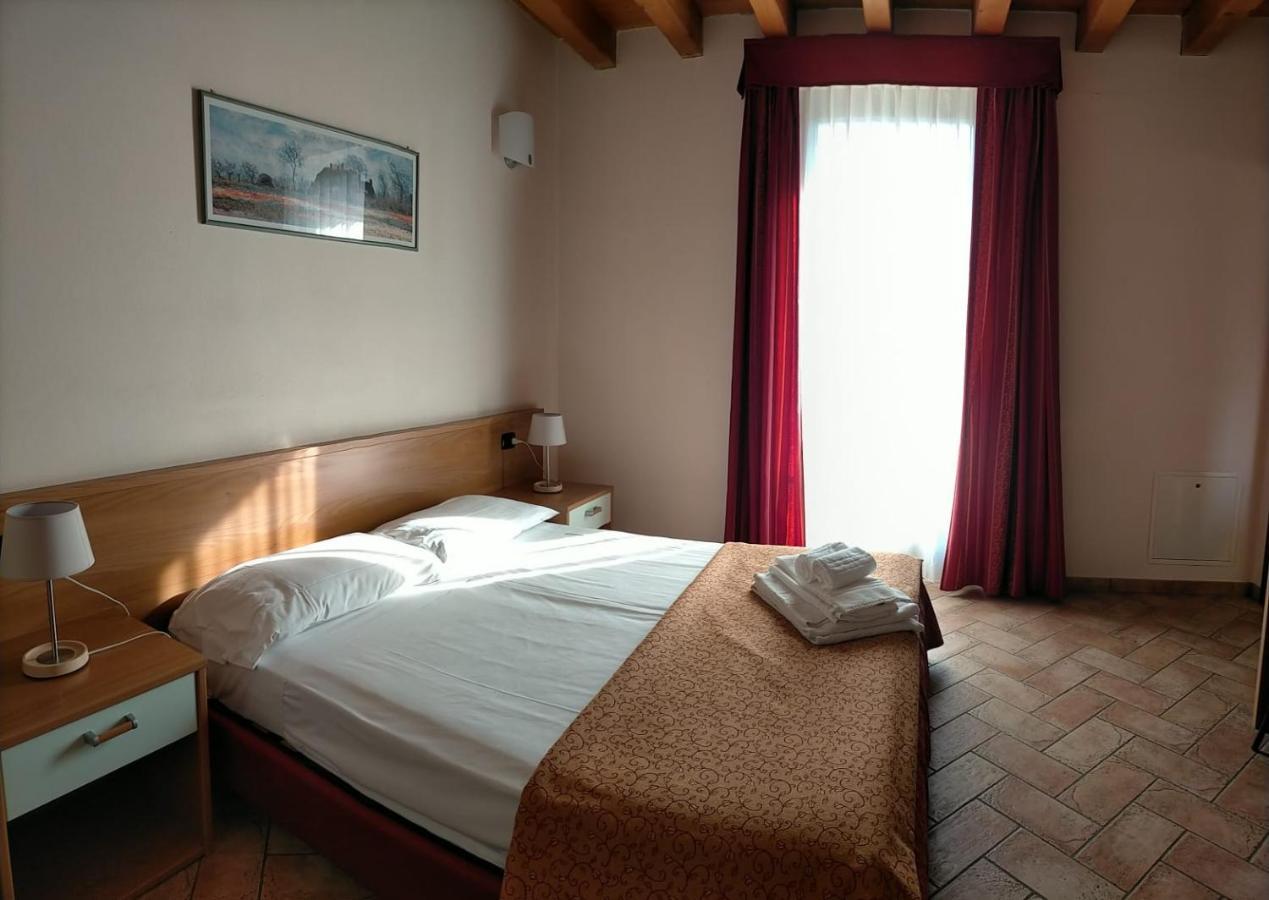 Agli Ulivi 3* Valeggio sul Mincio