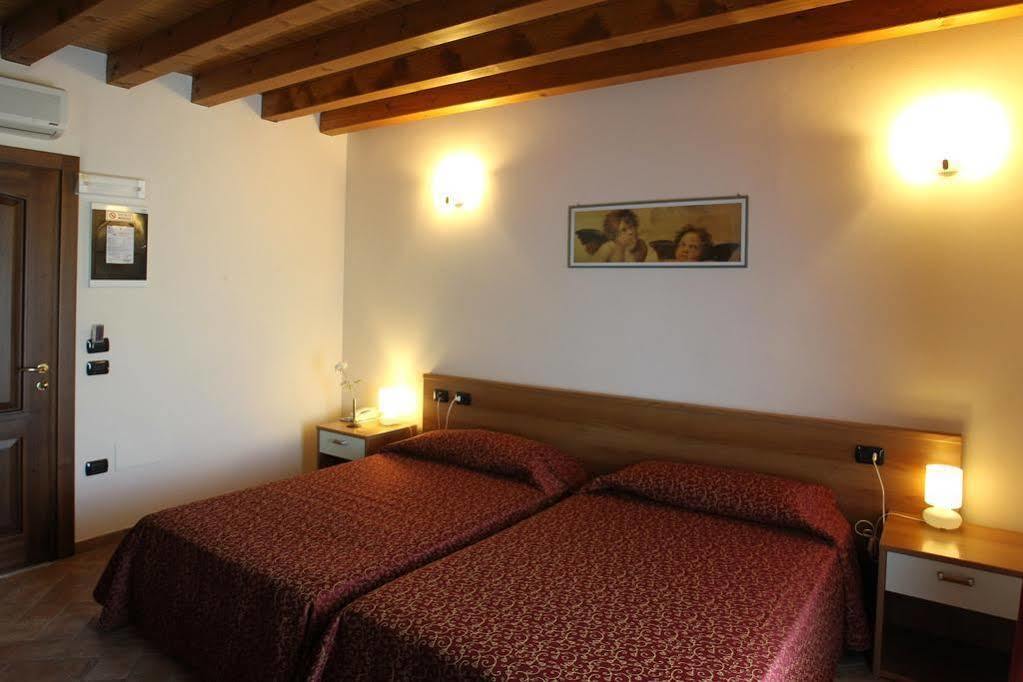 Hotel Agli Ulivi 3*